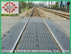 橡膠式平交道版